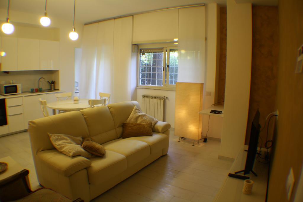 Conny'S Home Rome Bilik gambar